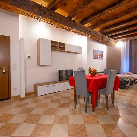 Apartment Arena Suite Mazzini Verona Centro 2 Verona