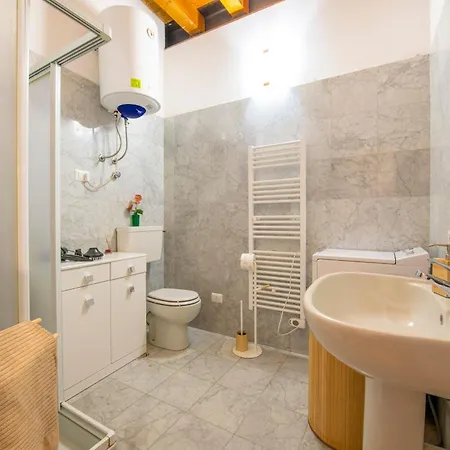 Arena Suite Mazzini Verona Centro 2 Apartment