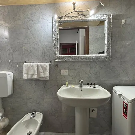 Arena Suite Mazzini Verona Centro 2 *